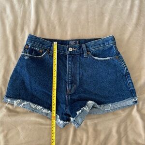 Abercrombie & Fitch ANNIE HIGH RISE JEAN SHORT